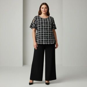 BYdesign Women's Plus 1X Black White Grid slotted flutter sleeve blouse